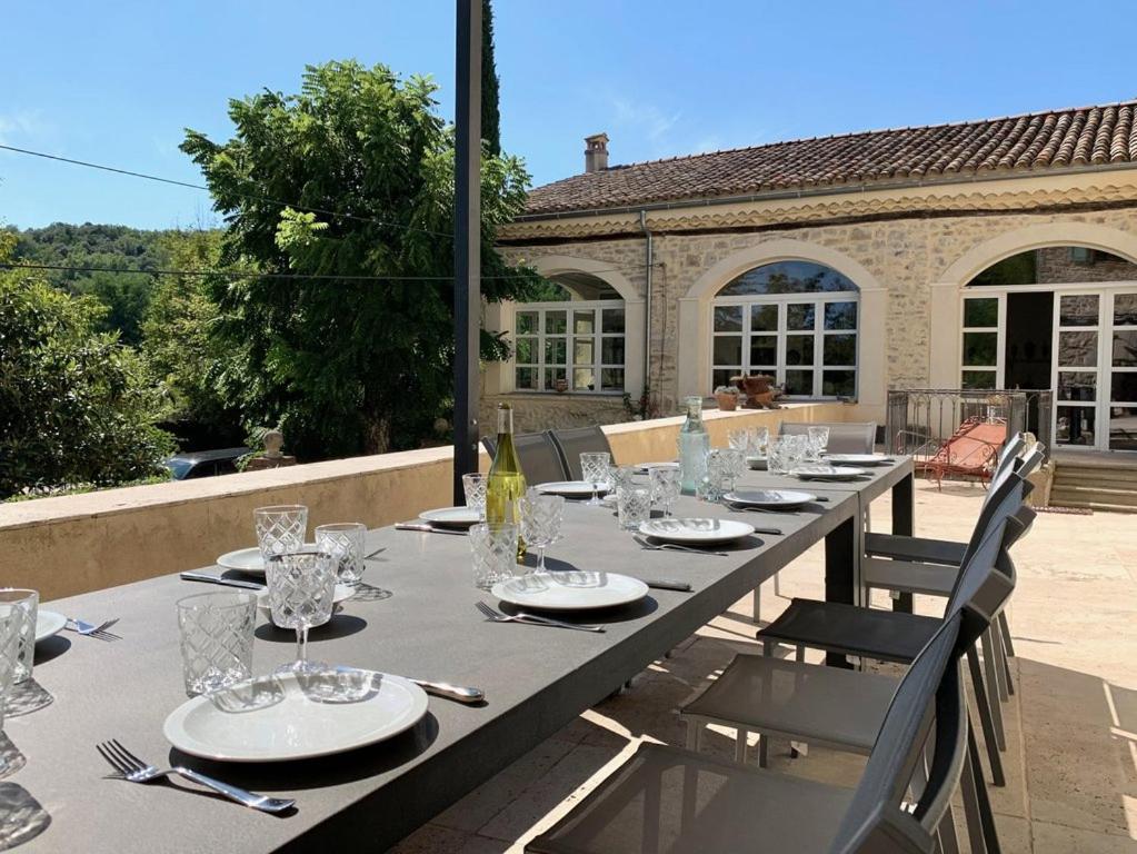Chateau Meilhen Les Mages Exterior photo